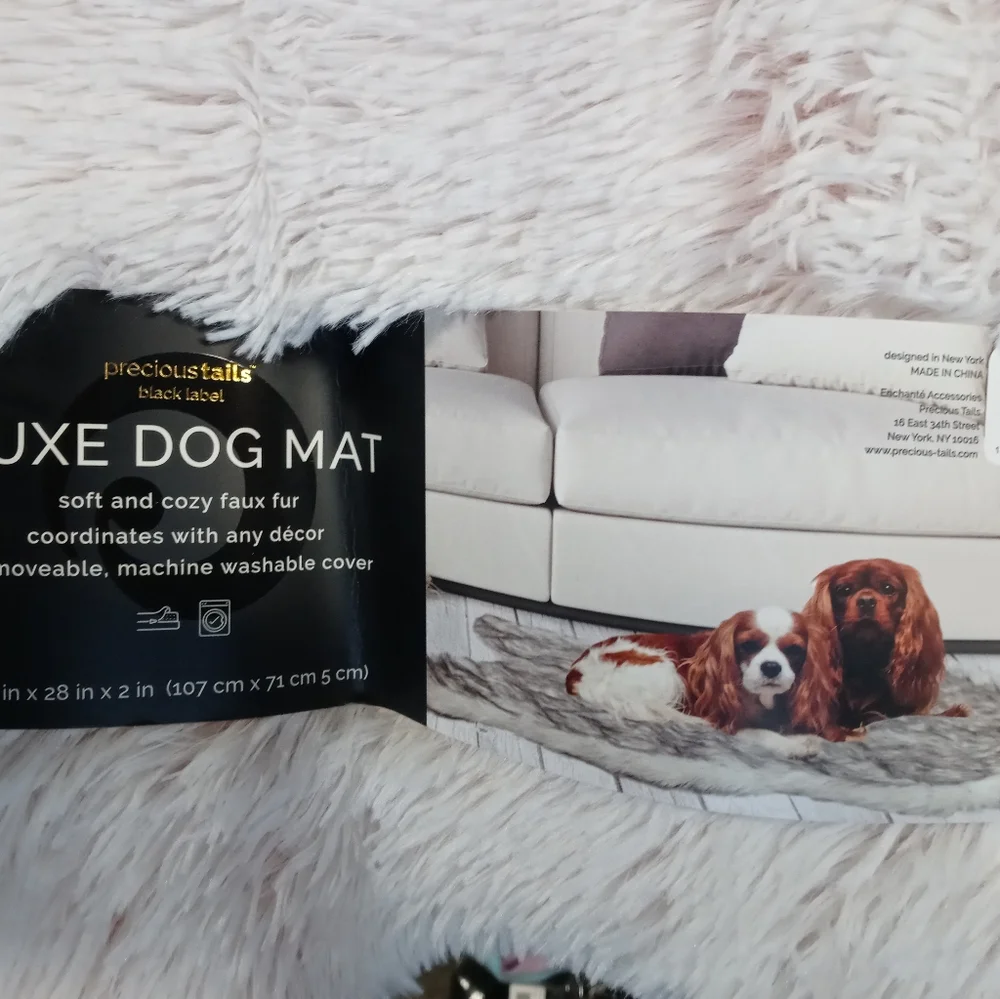 Precious Tails Black Level de Luxe Dog Mat